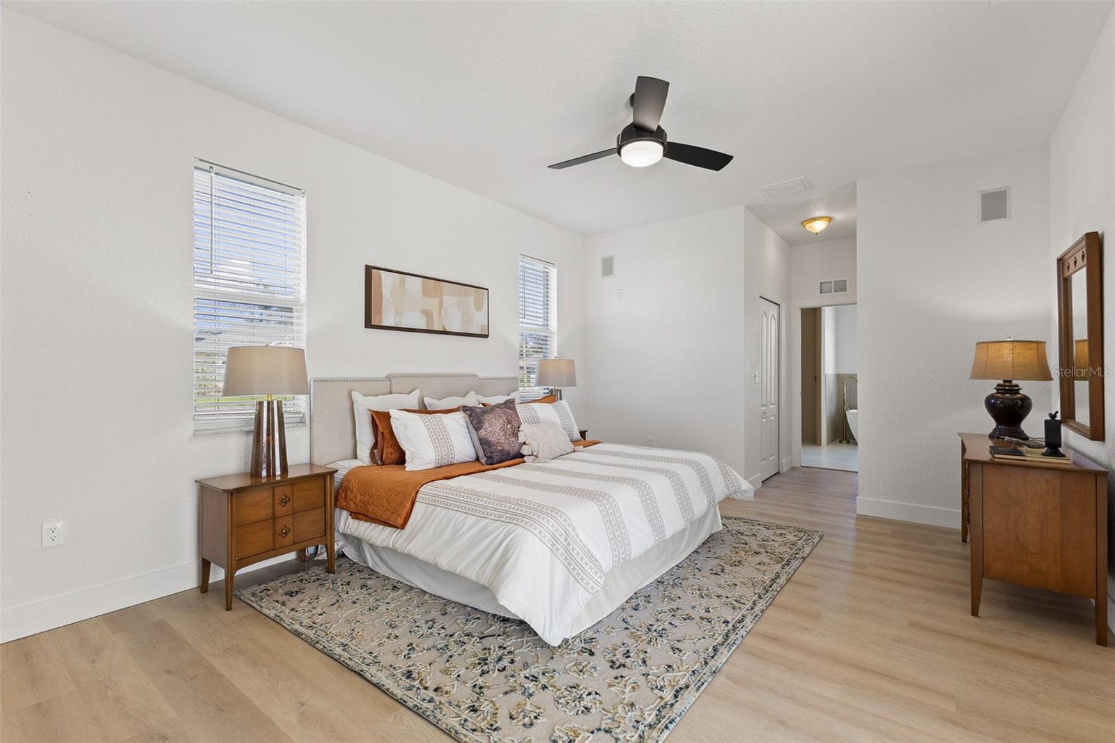 Listing photo id 25 for 15408 Cambria Drive