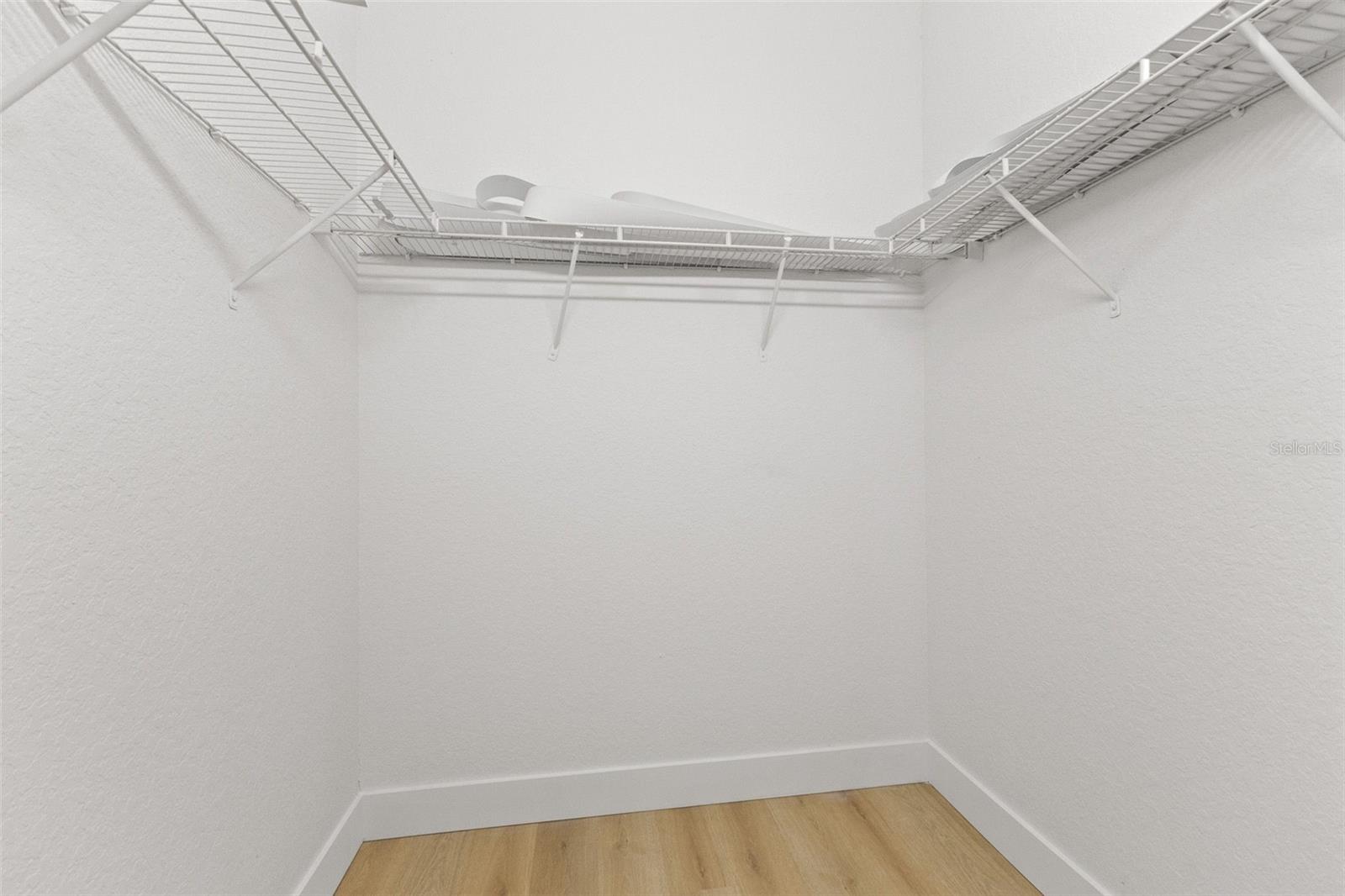 Listing photo id 27 for 15408 Cambria Drive