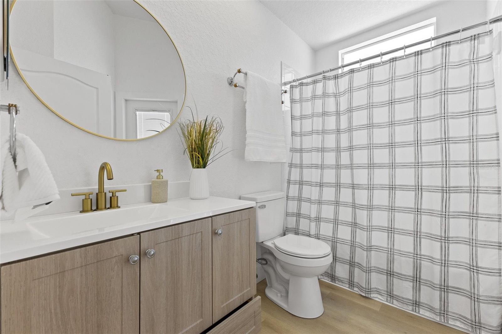 Listing photo id 29 for 15408 Cambria Drive