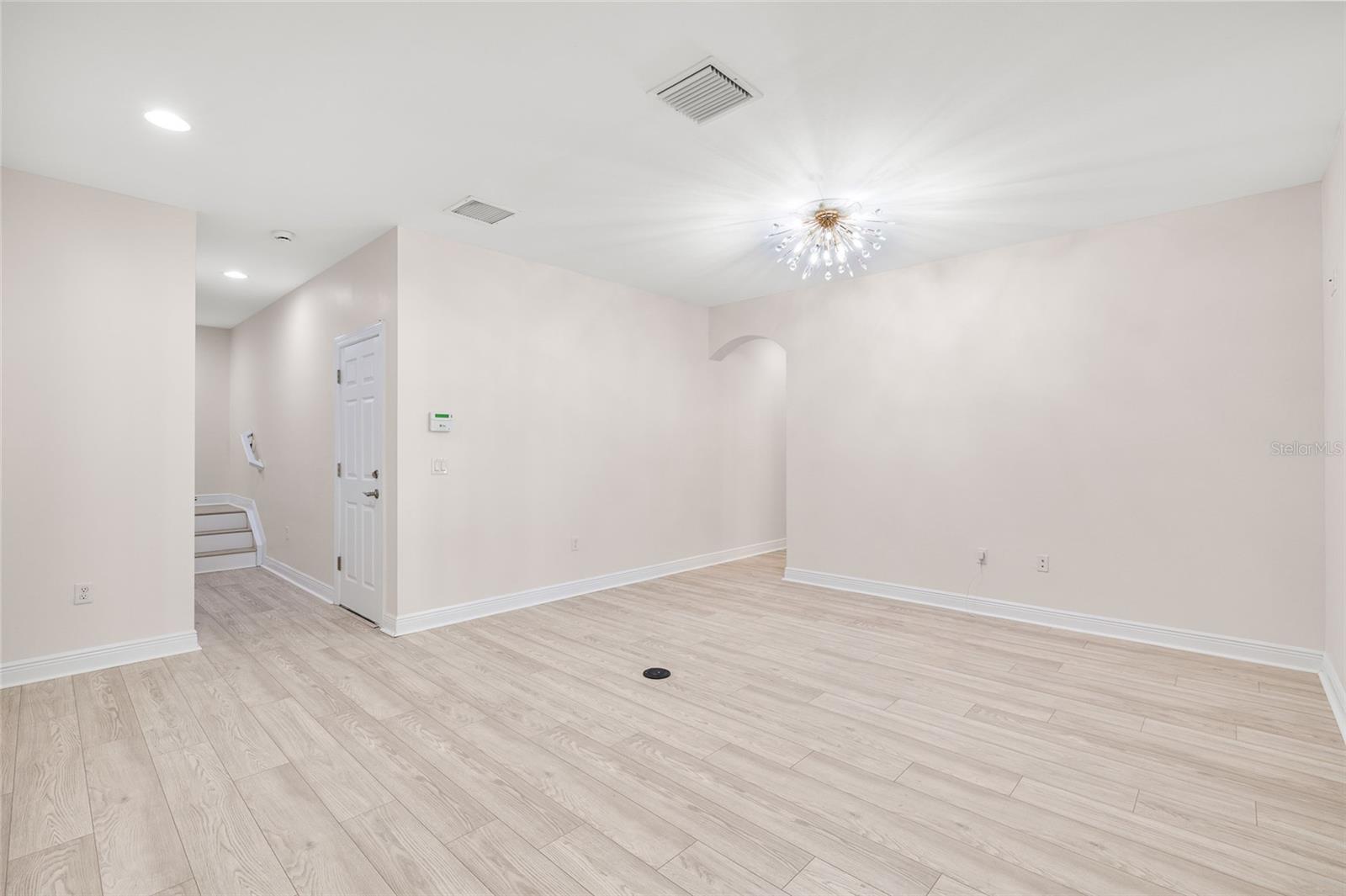 Image 5 of 54 For 5907 Printery Street