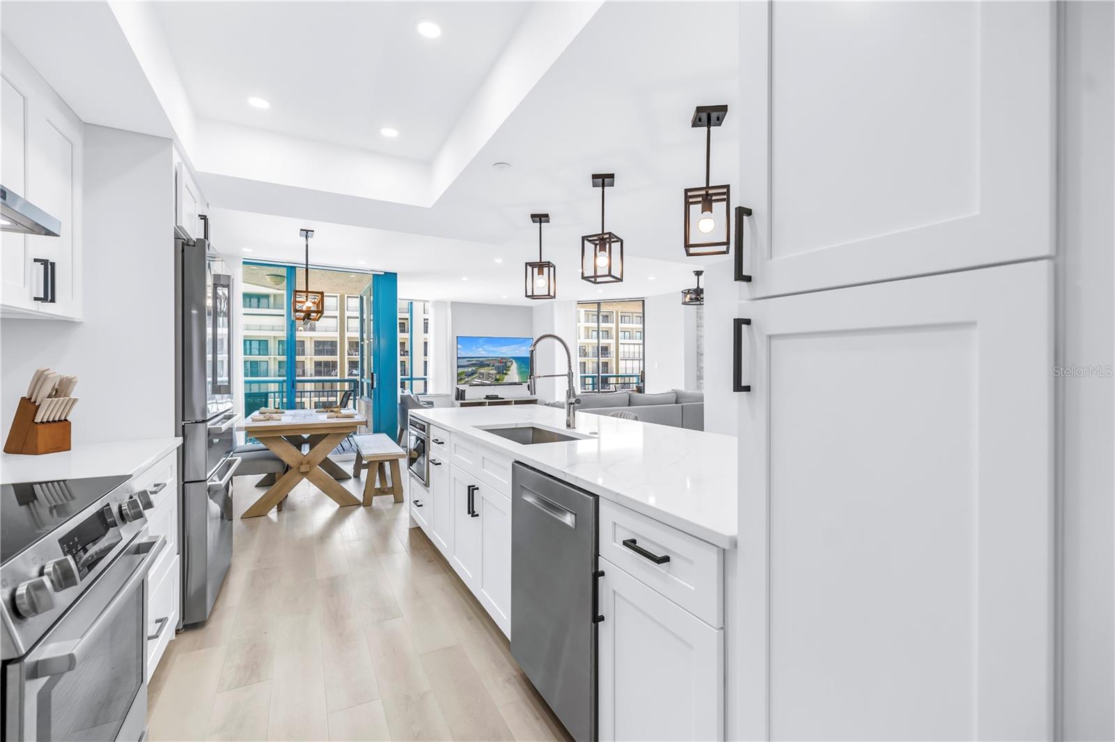 Image 3 of 58 For 1520r Gulf Boulevard 906