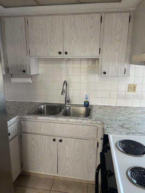 Image 10 of 30 For 4331 Tahitian Gardens Circle E