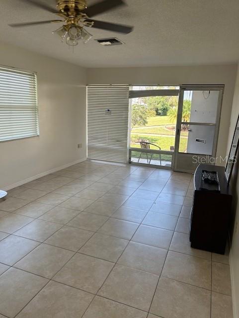 Image 11 of 30 For 4331 Tahitian Gardens Circle E