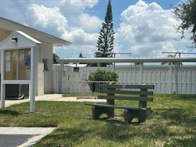 Image 6 of 6 For 4331 Tahitian Gardens Circle E
