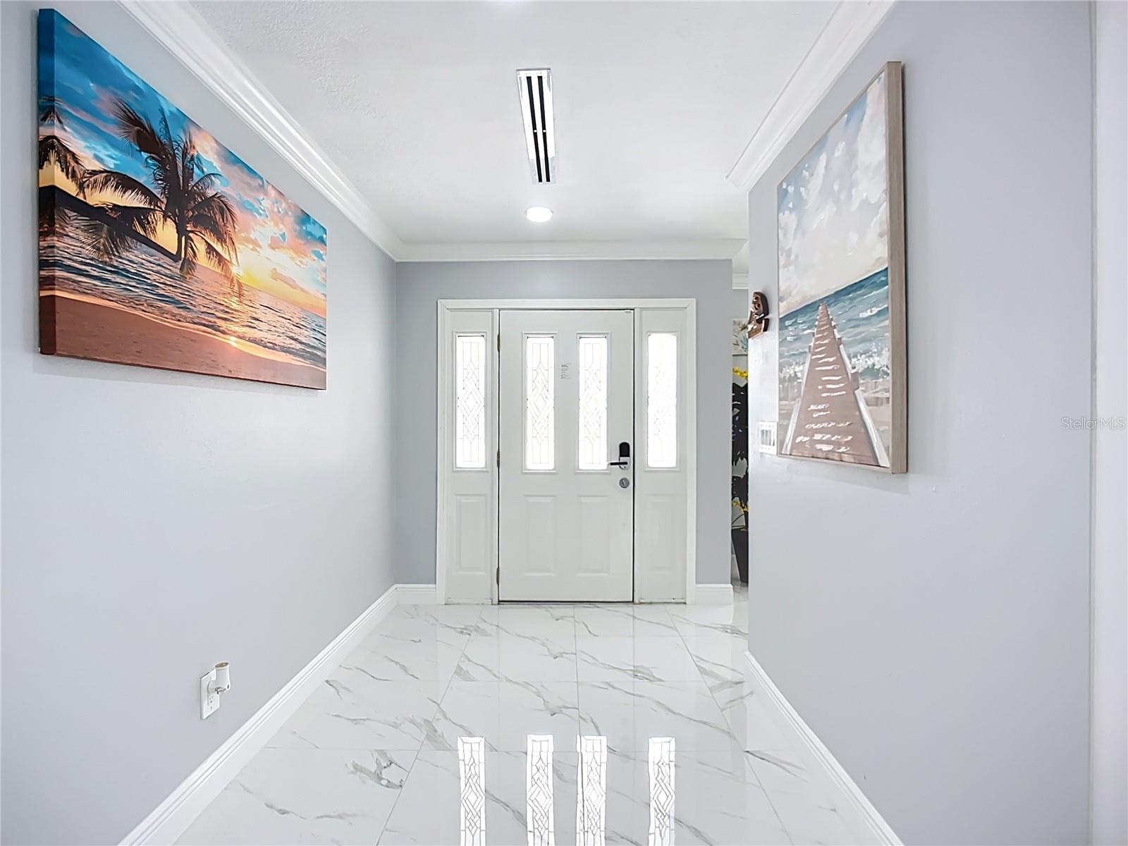 Listing photo id 8 for 6531 Santiago Court