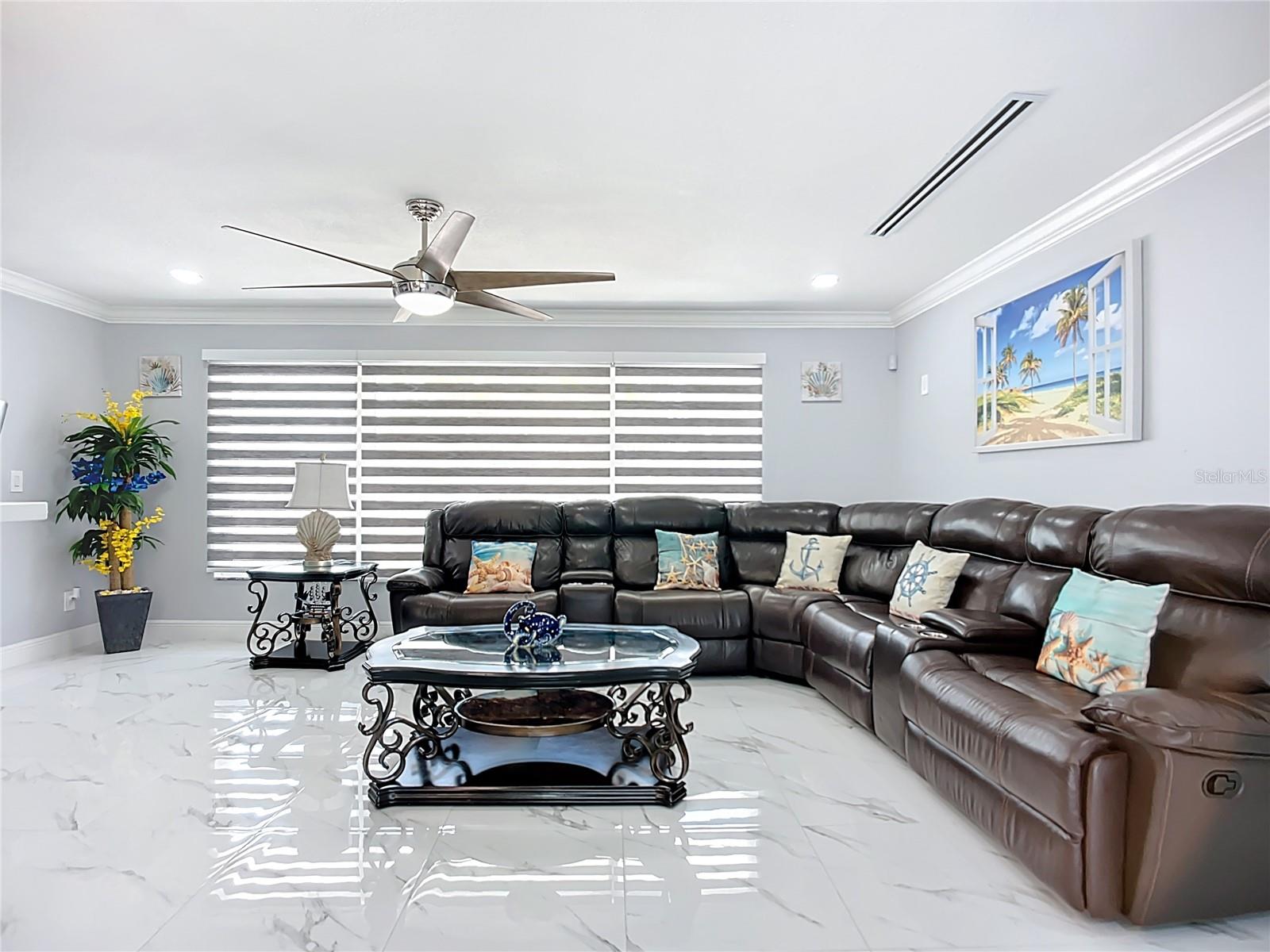 Listing photo id 24 for 6531 Santiago Court