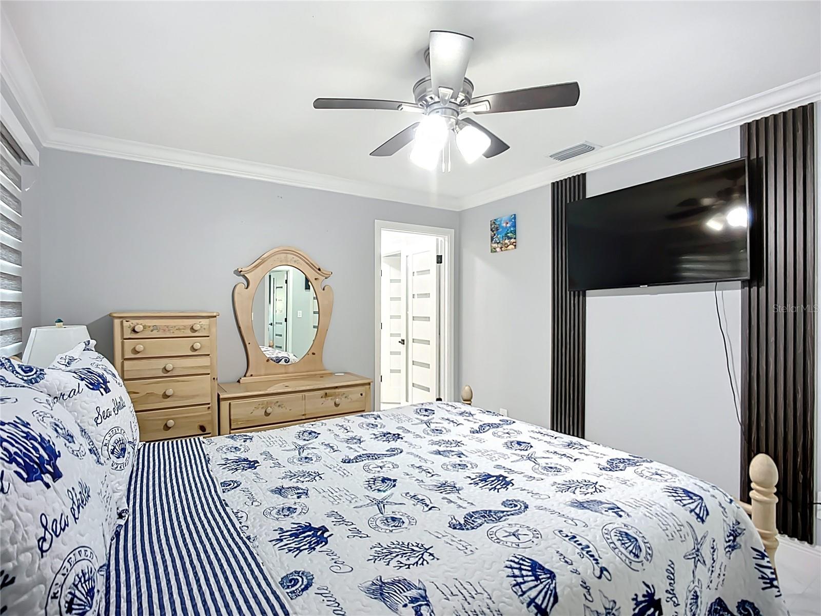 Listing photo id 29 for 6531 Santiago Court
