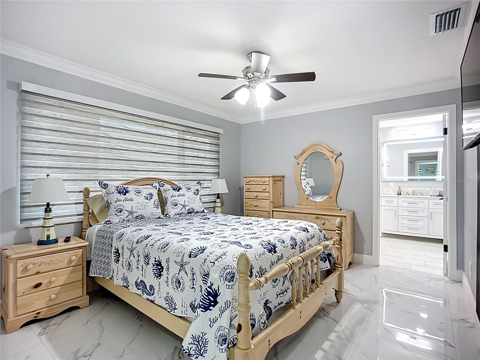 Listing photo id 30 for 6531 Santiago Court