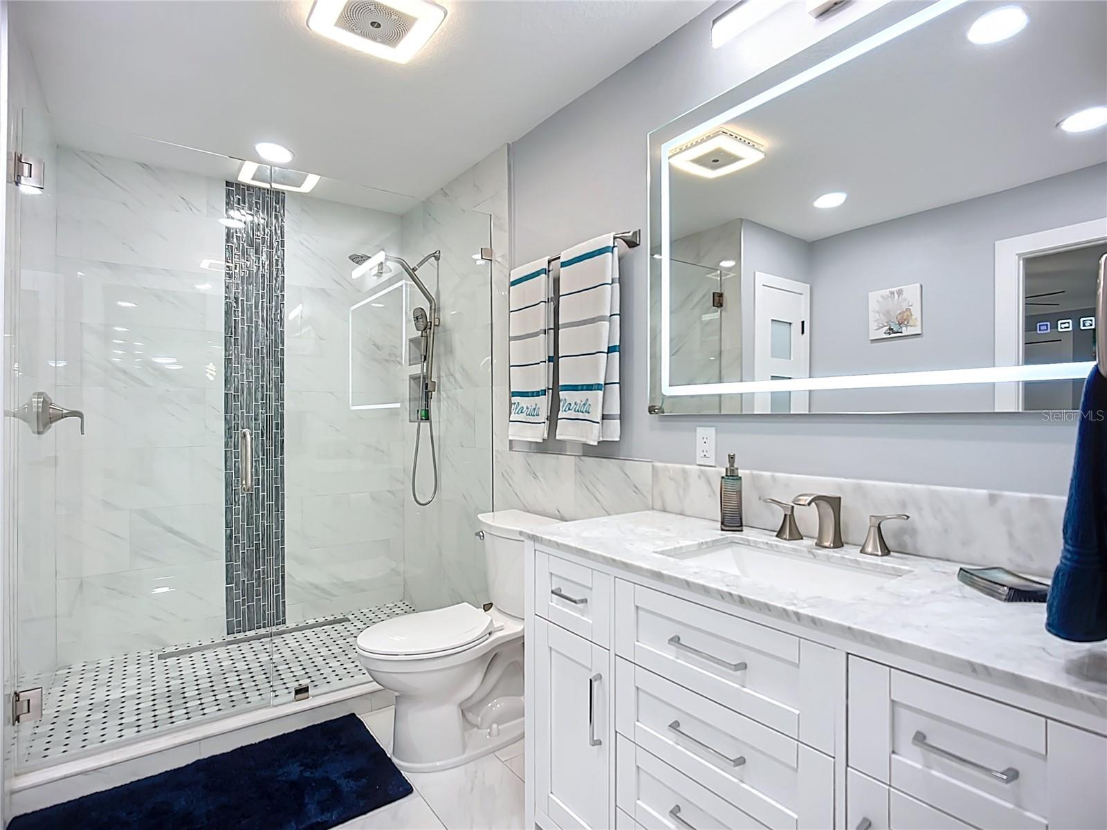 Listing photo id 33 for 6531 Santiago Court