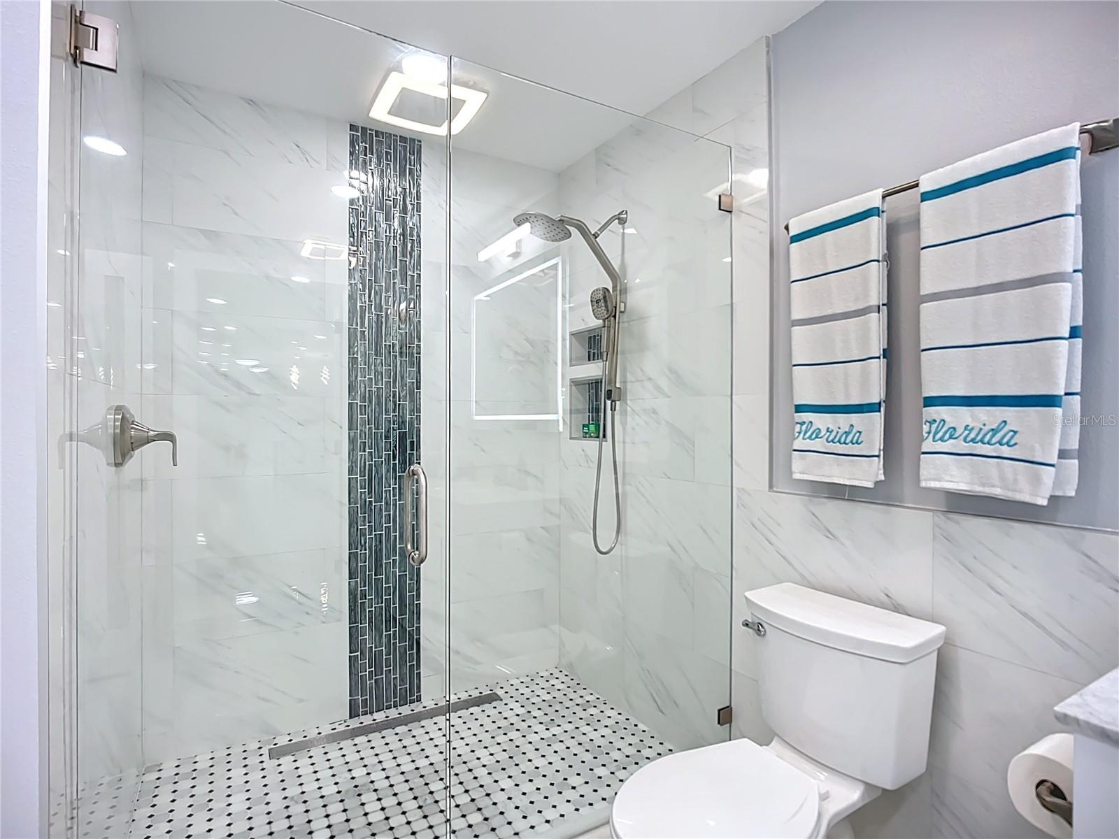 Listing photo id 35 for 6531 Santiago Court