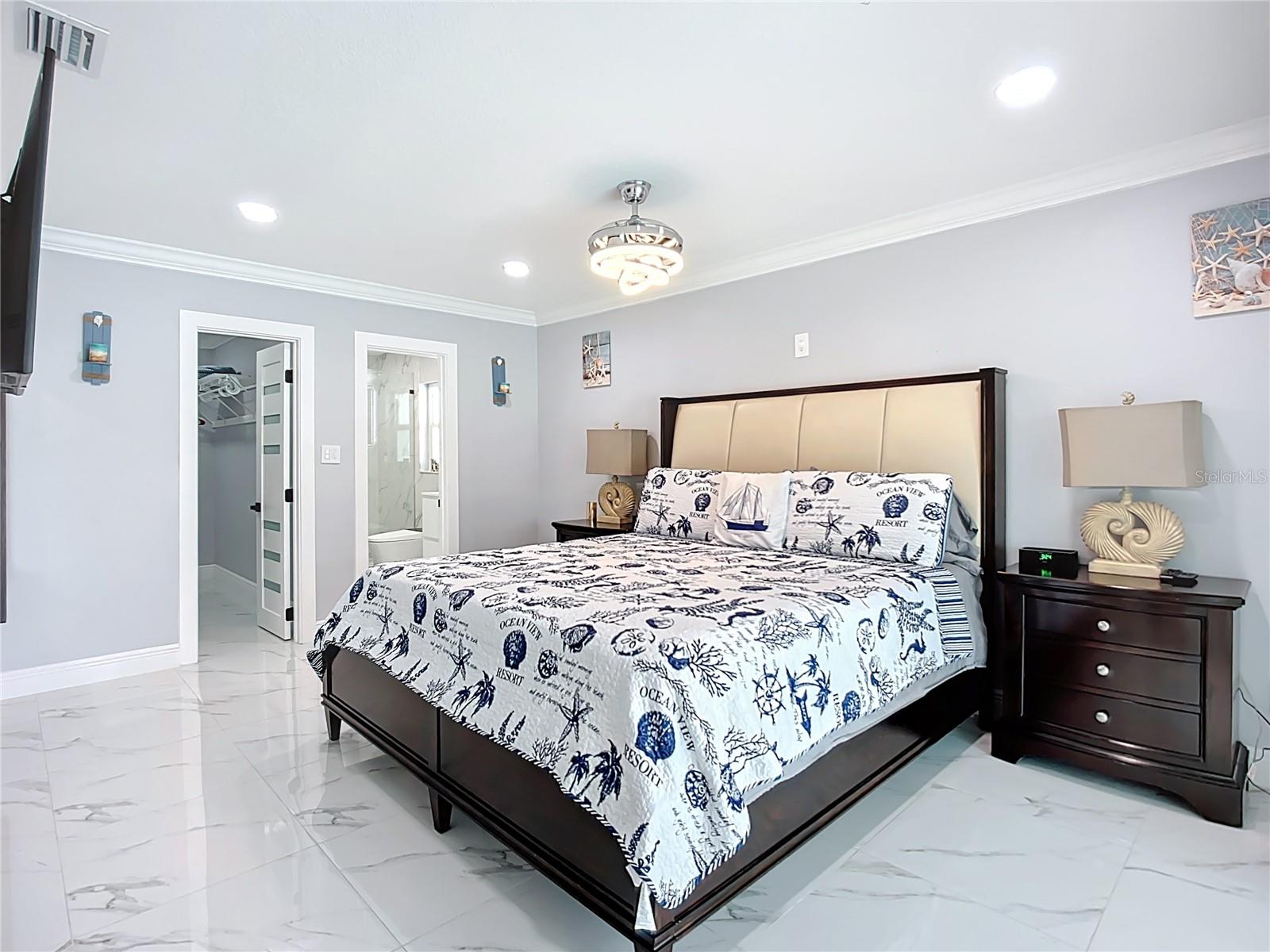 Listing photo id 37 for 6531 Santiago Court