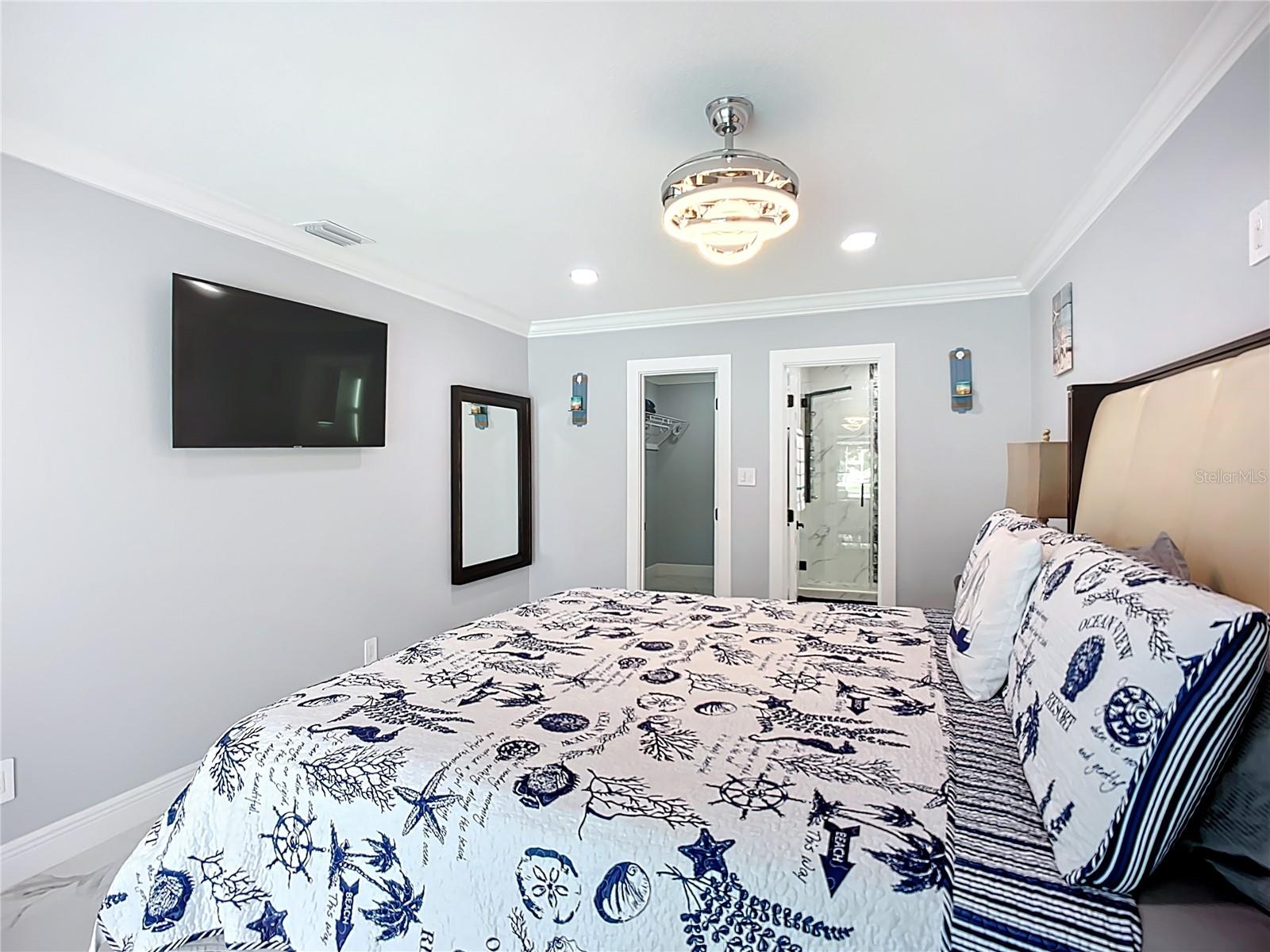 Listing photo id 38 for 6531 Santiago Court