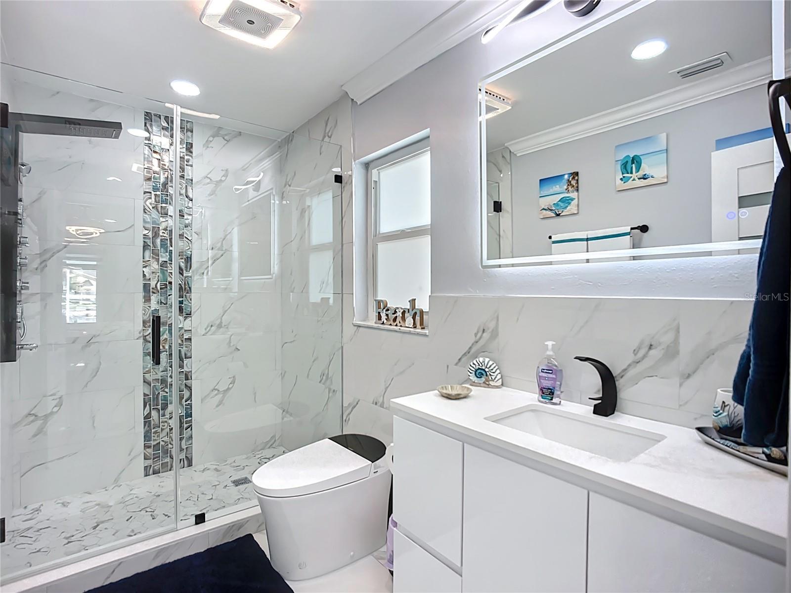 Listing photo id 39 for 6531 Santiago Court
