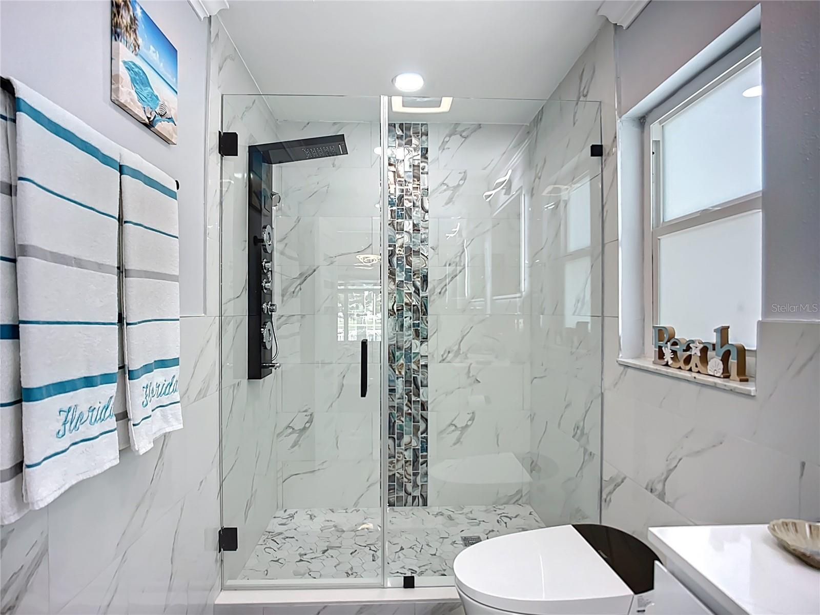 Listing photo id 40 for 6531 Santiago Court