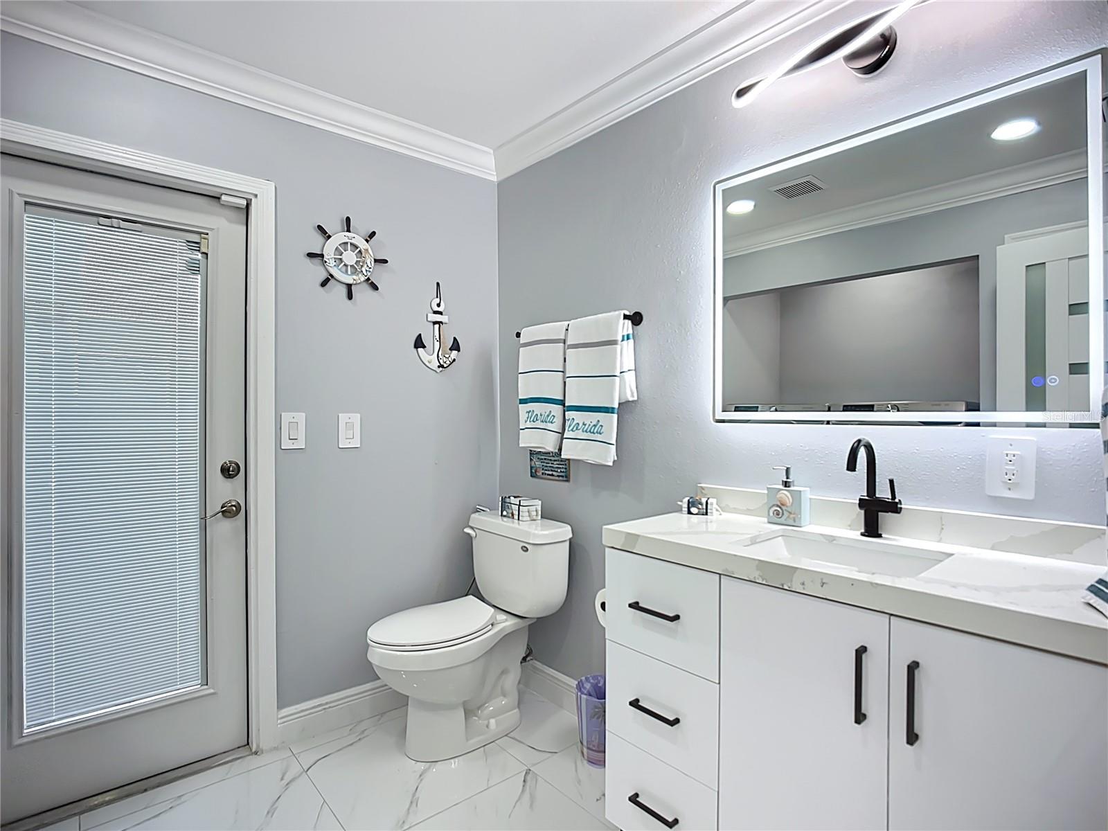 Listing photo id 47 for 6531 Santiago Court