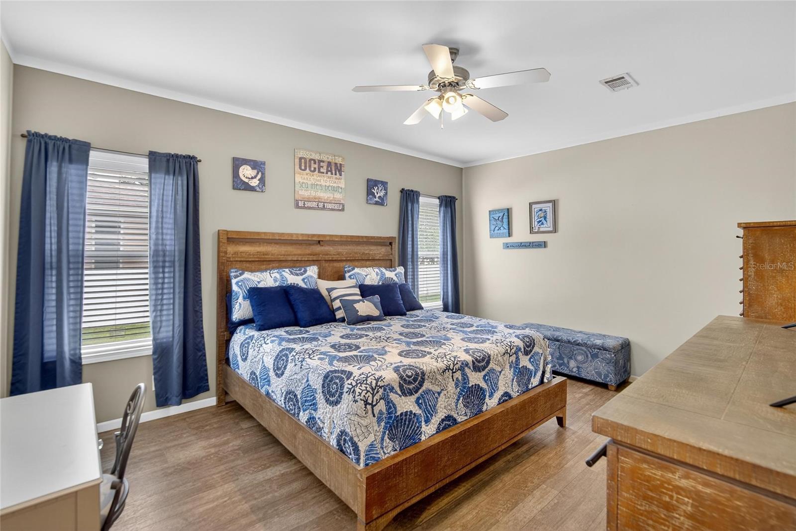 Image 18 of 39 For 915 10th Street Sw