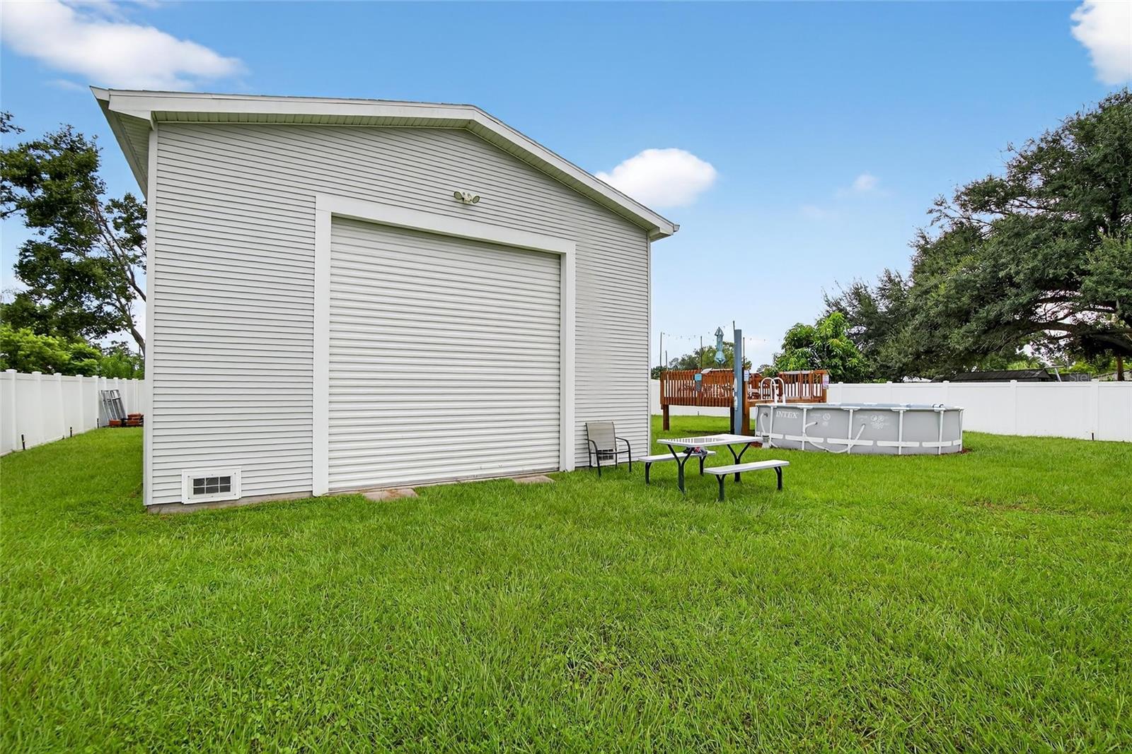 Image 30 of 39 For 915 10th Street Sw
