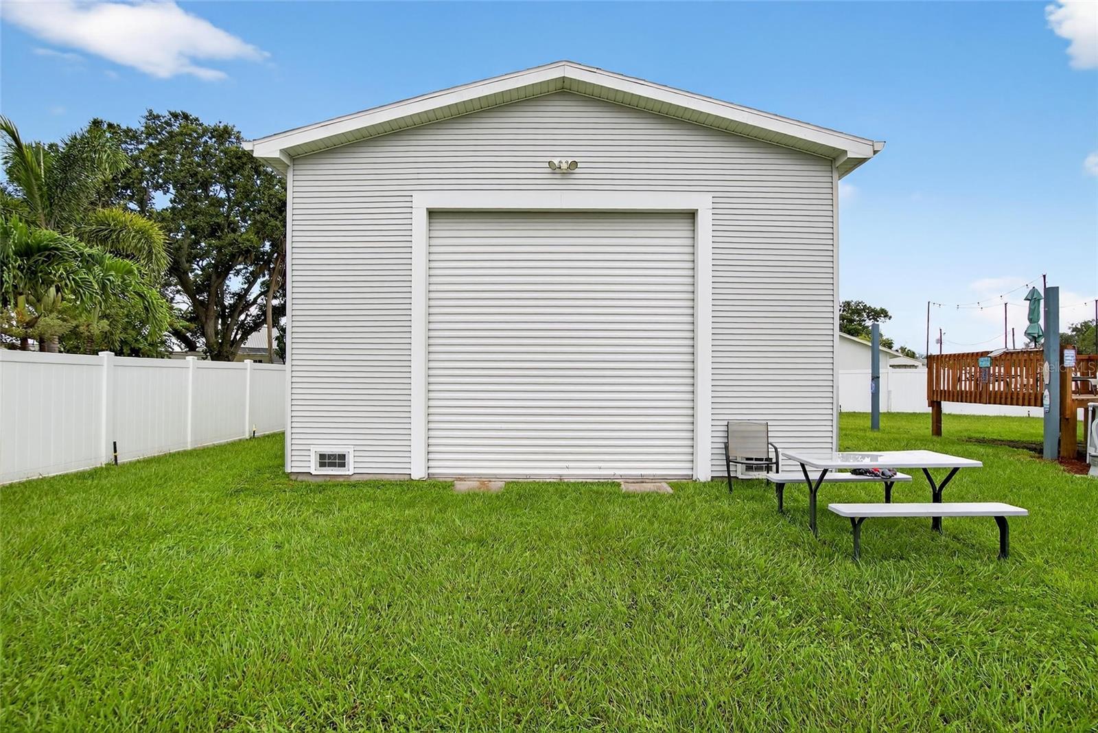 Image 31 of 39 For 915 10th Street Sw
