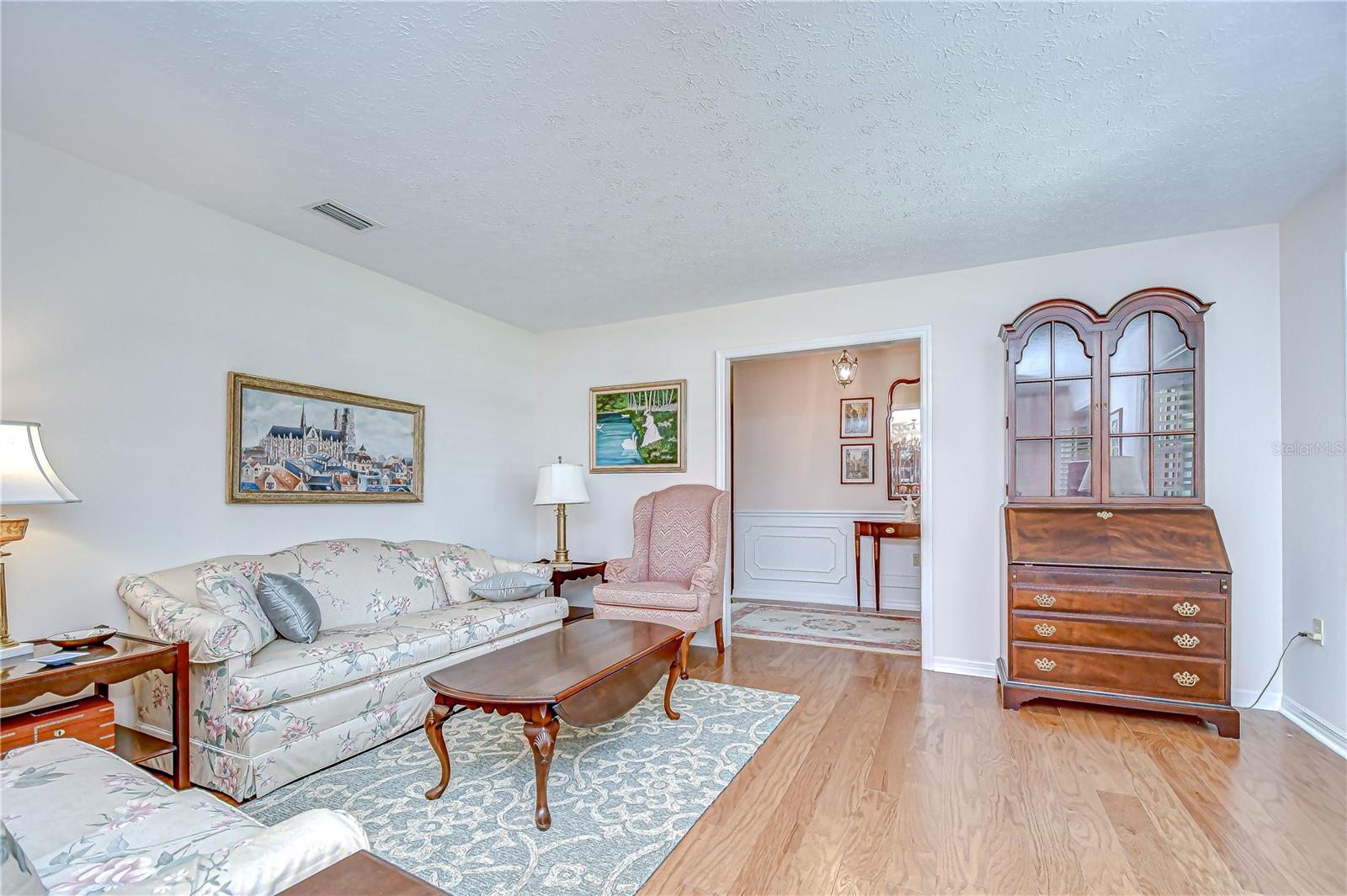 Image 10 of 39 For 121 Butler Road