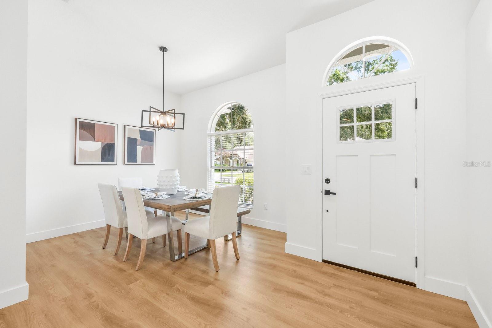 Listing photo id 9 for 9732 Fox Chapel Road