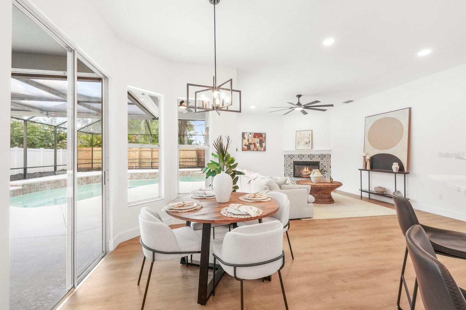 Listing photo id 12 for 9732 Fox Chapel Road