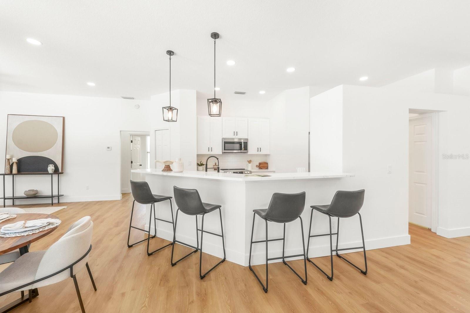 Listing photo id 15 for 9732 Fox Chapel Road