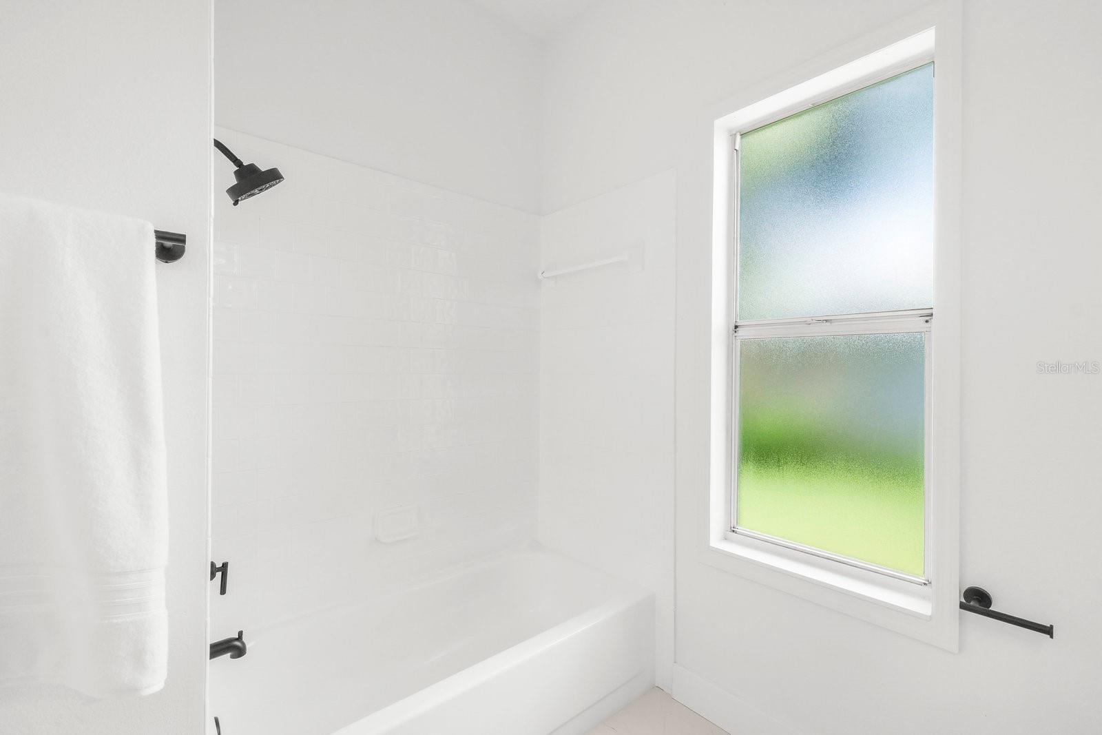 Listing photo id 20 for 9732 Fox Chapel Road