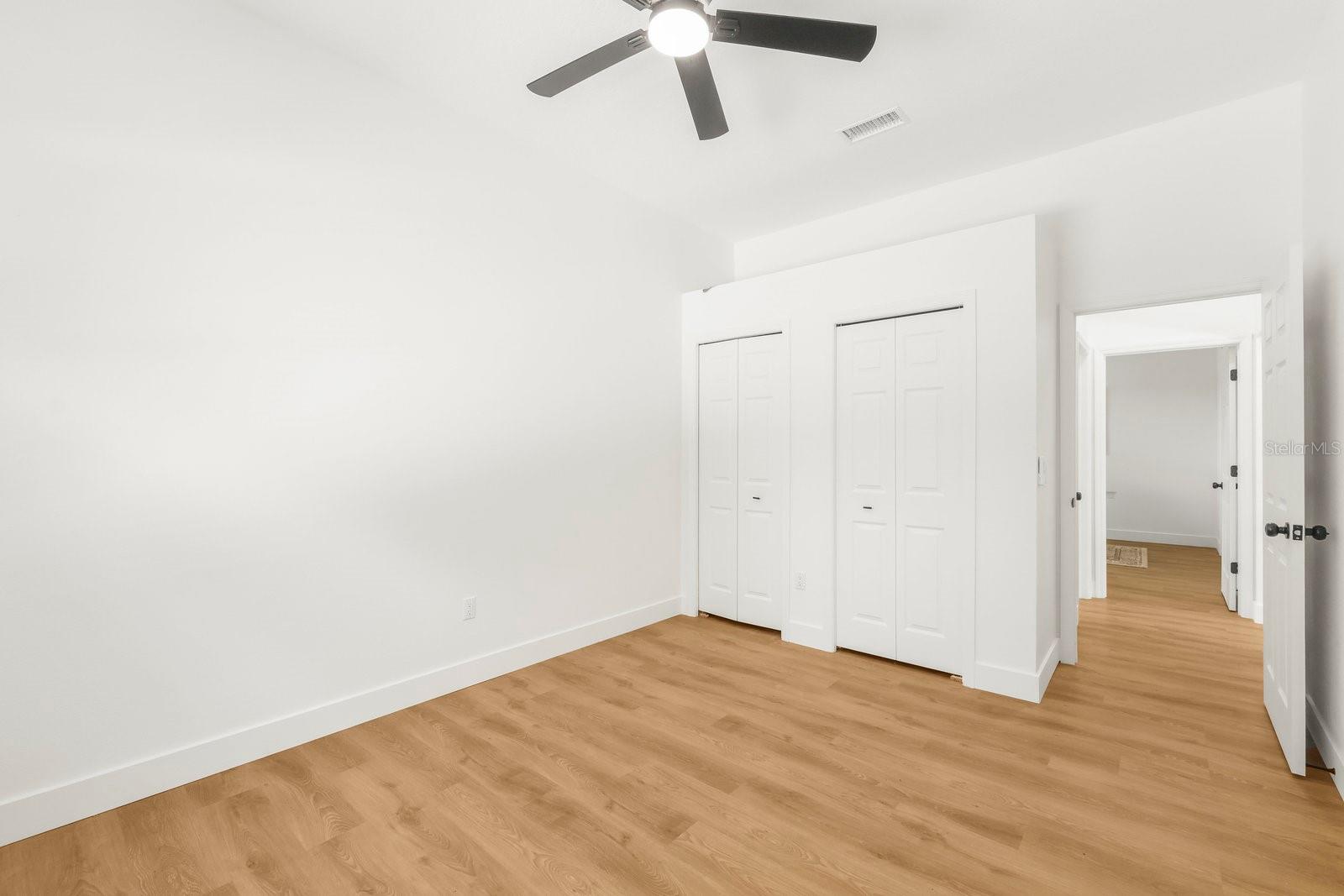 Listing photo id 23 for 9732 Fox Chapel Road