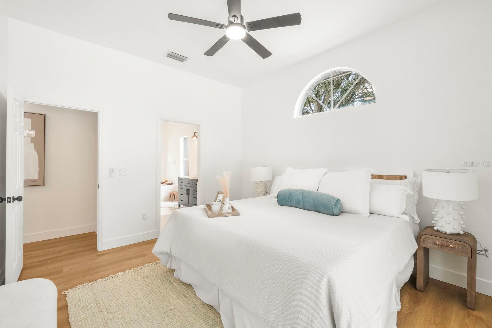 Listing photo id 25 for 9732 Fox Chapel Road