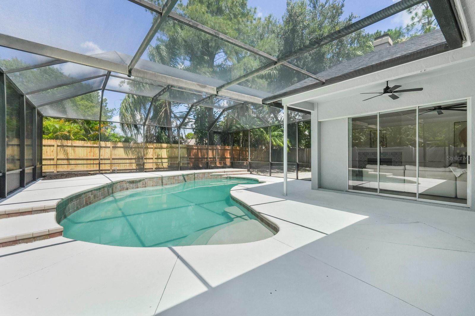 Listing photo id 32 for 9732 Fox Chapel Road
