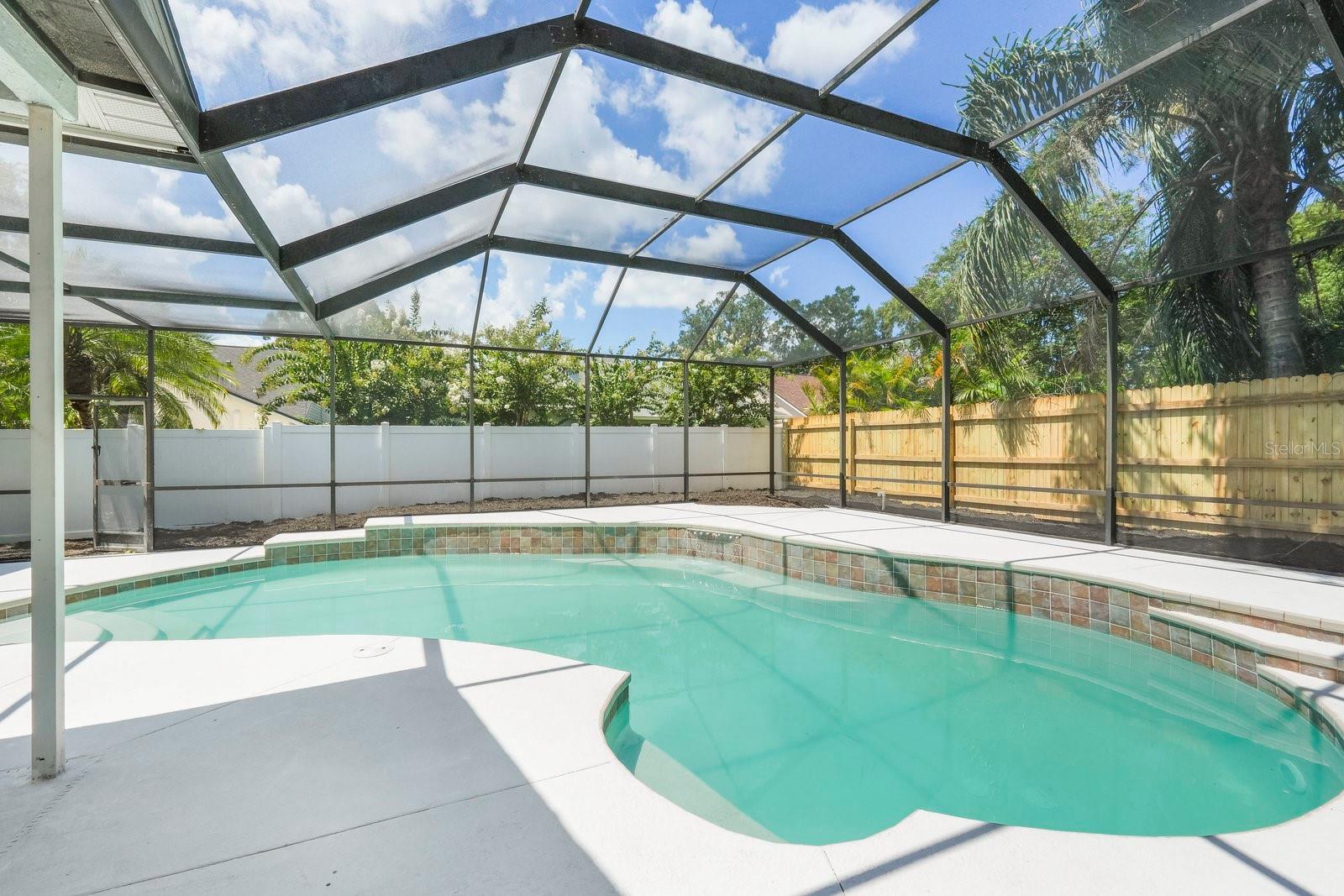 Listing photo id 33 for 9732 Fox Chapel Road