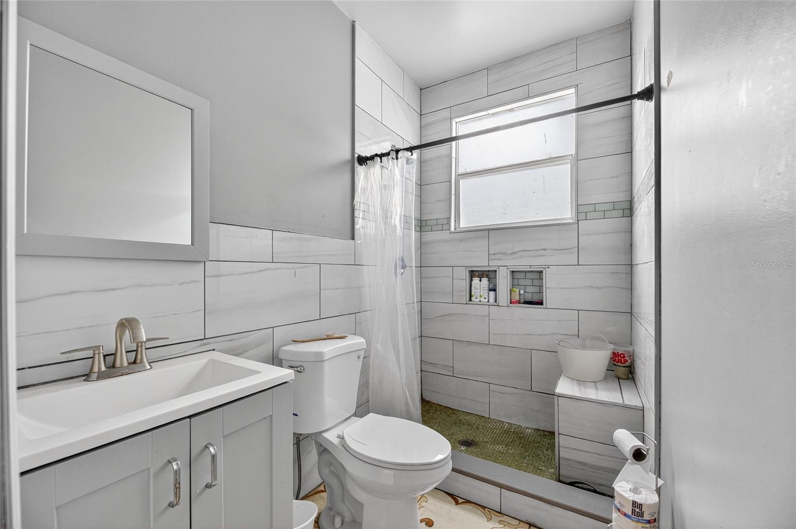 Image 8 of 27 For 7515 Tidewater Trl