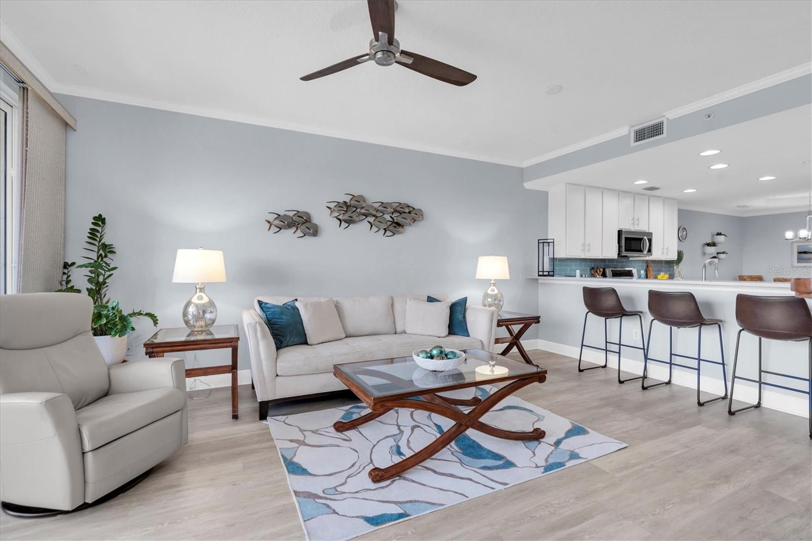 Image 16 of 61 For 7069 Key Haven Road 303