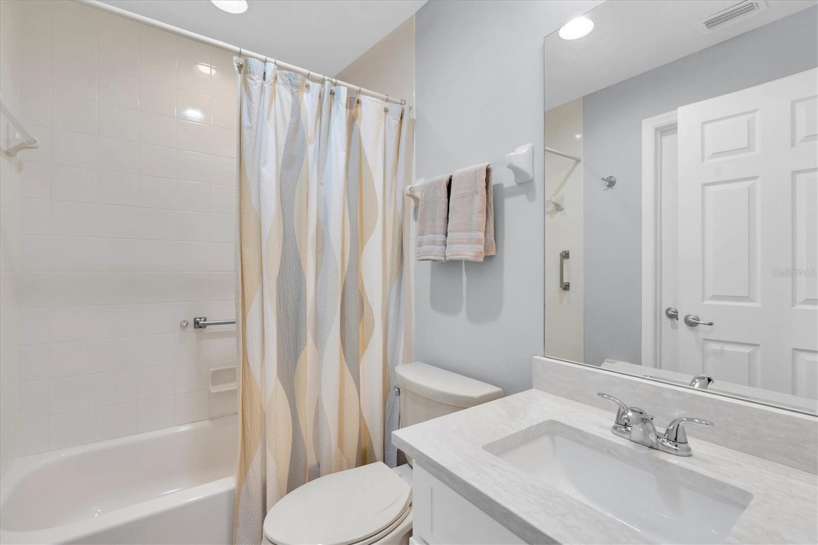 Image 30 of 61 For 7069 Key Haven Road 303