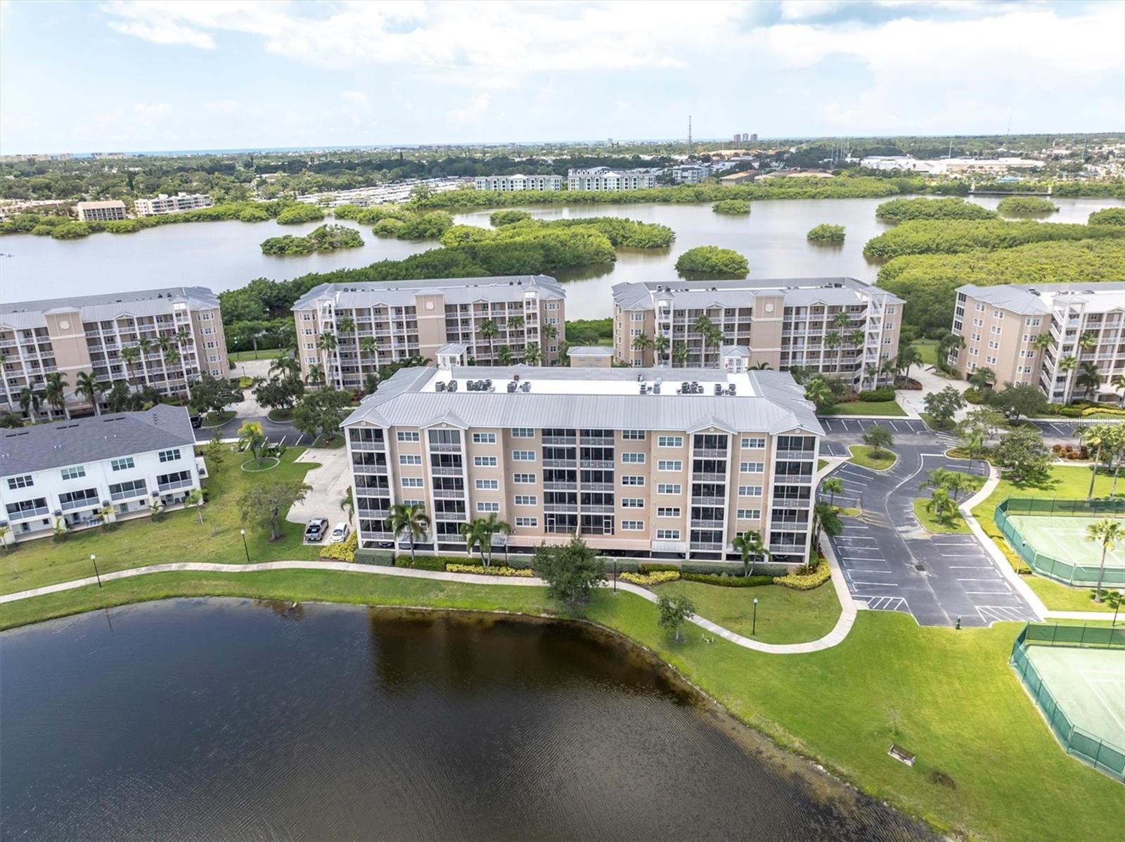 Image 34 of 61 For 7069 Key Haven Road 303