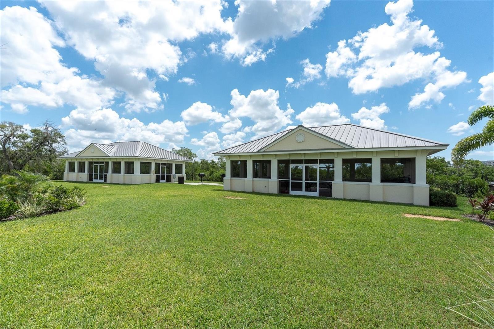 Image 51 of 61 For 7069 Key Haven Road 303