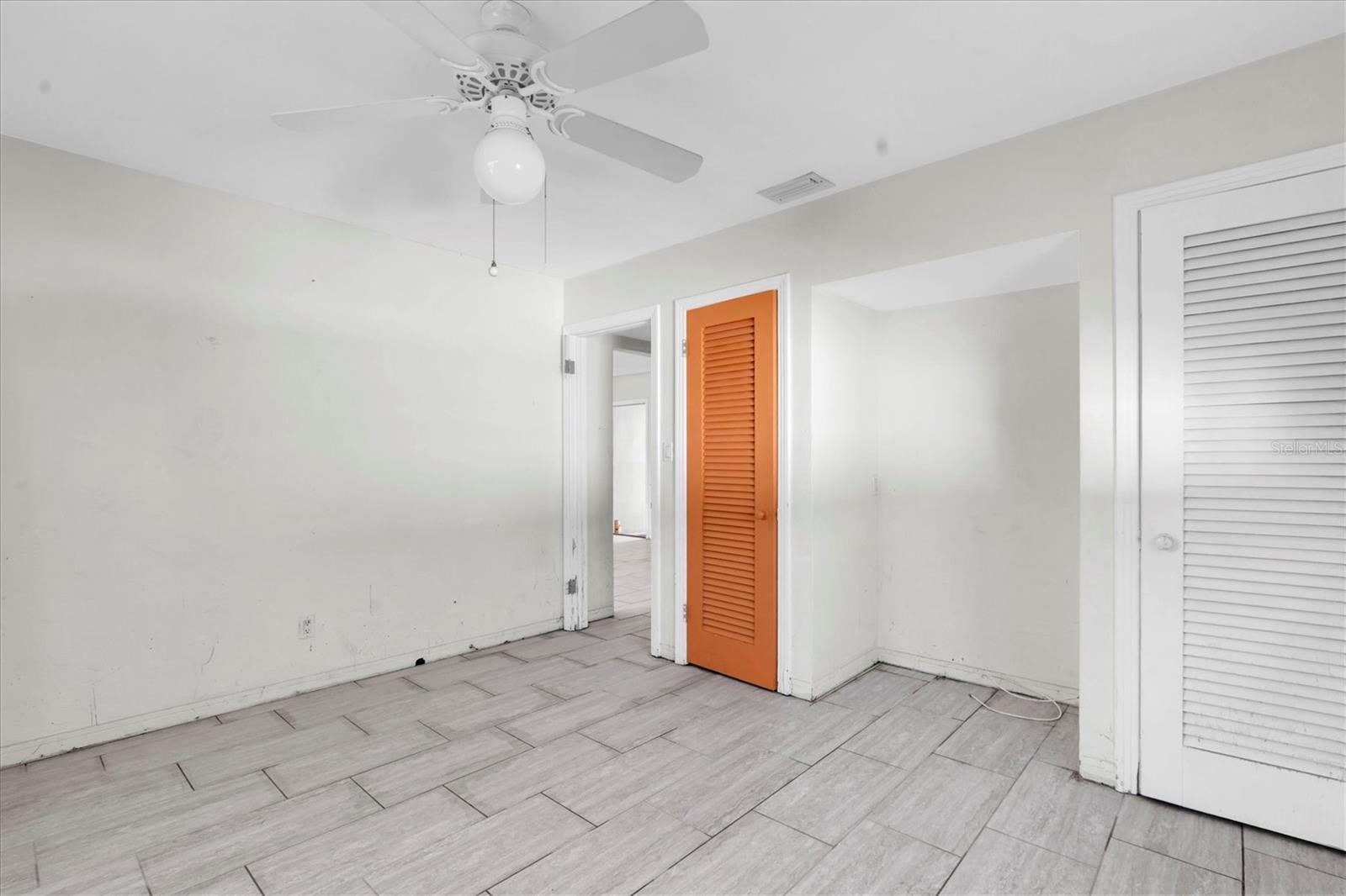 Image 17 of 30 For 16305 1st Street E