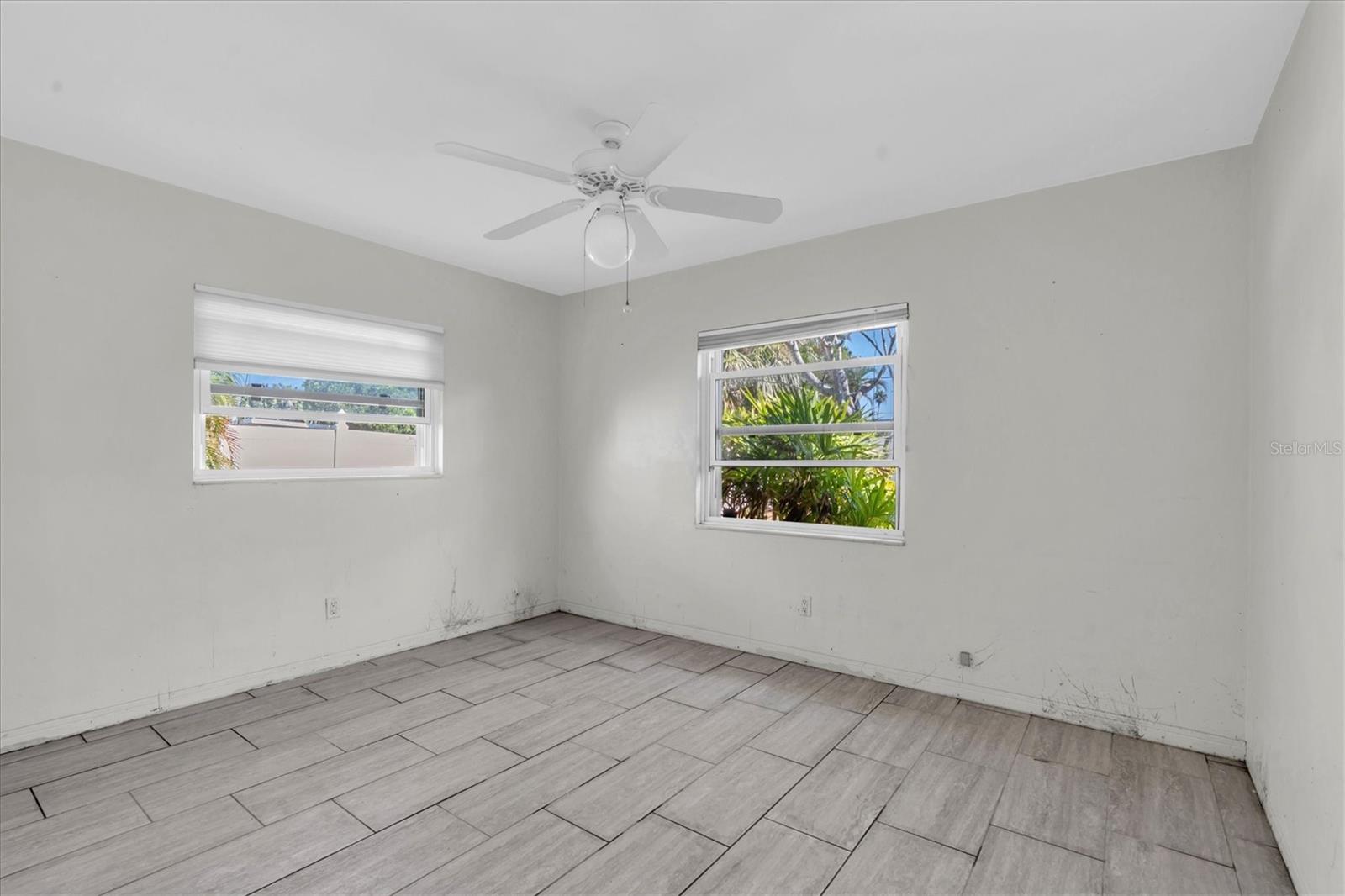 Image 18 of 30 For 16305 1st Street E