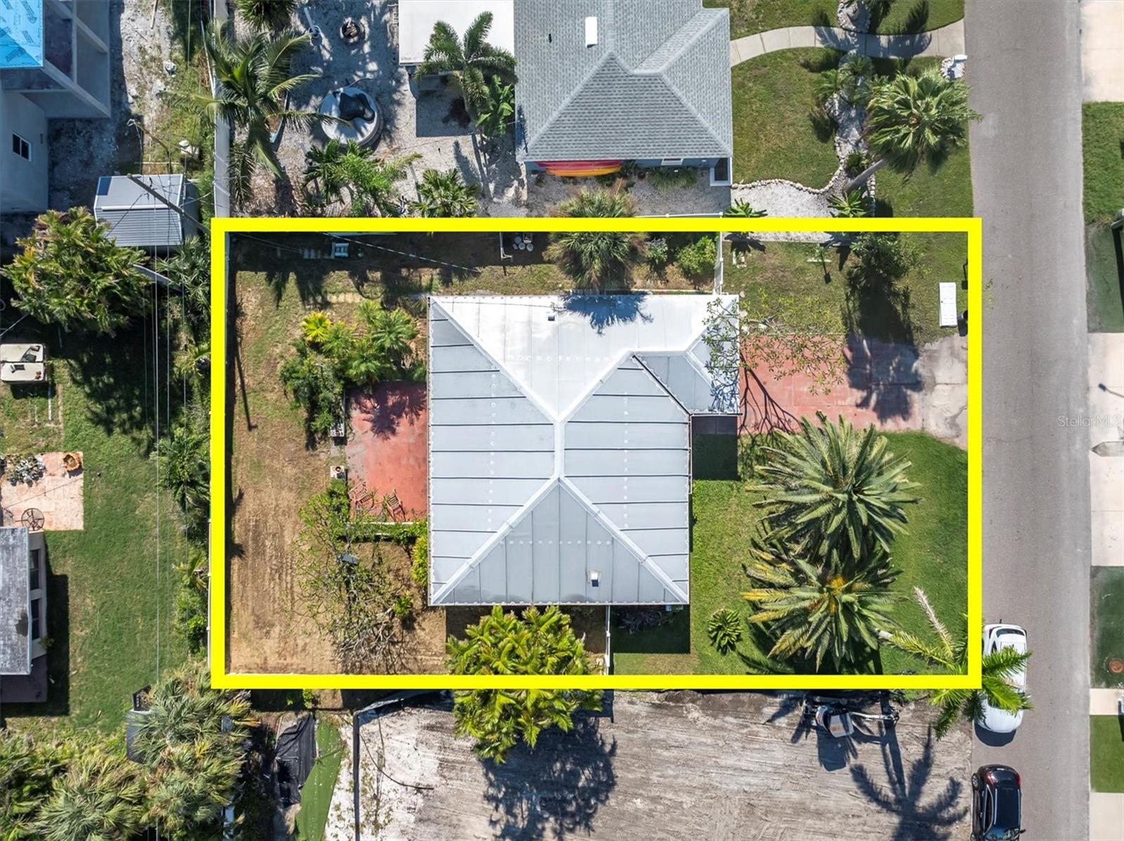 Image 4 of 30 For 16305 1st Street E