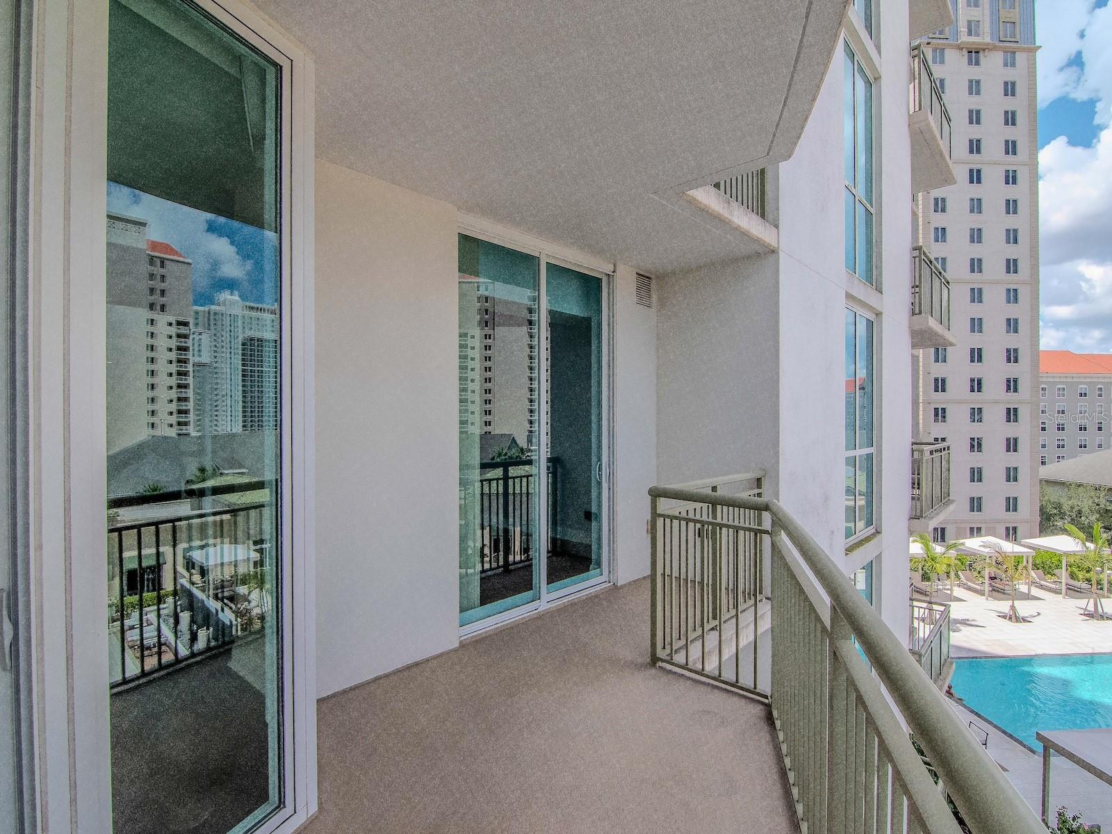 Image 62 of 84 For 450 Knights Run Avenue 705