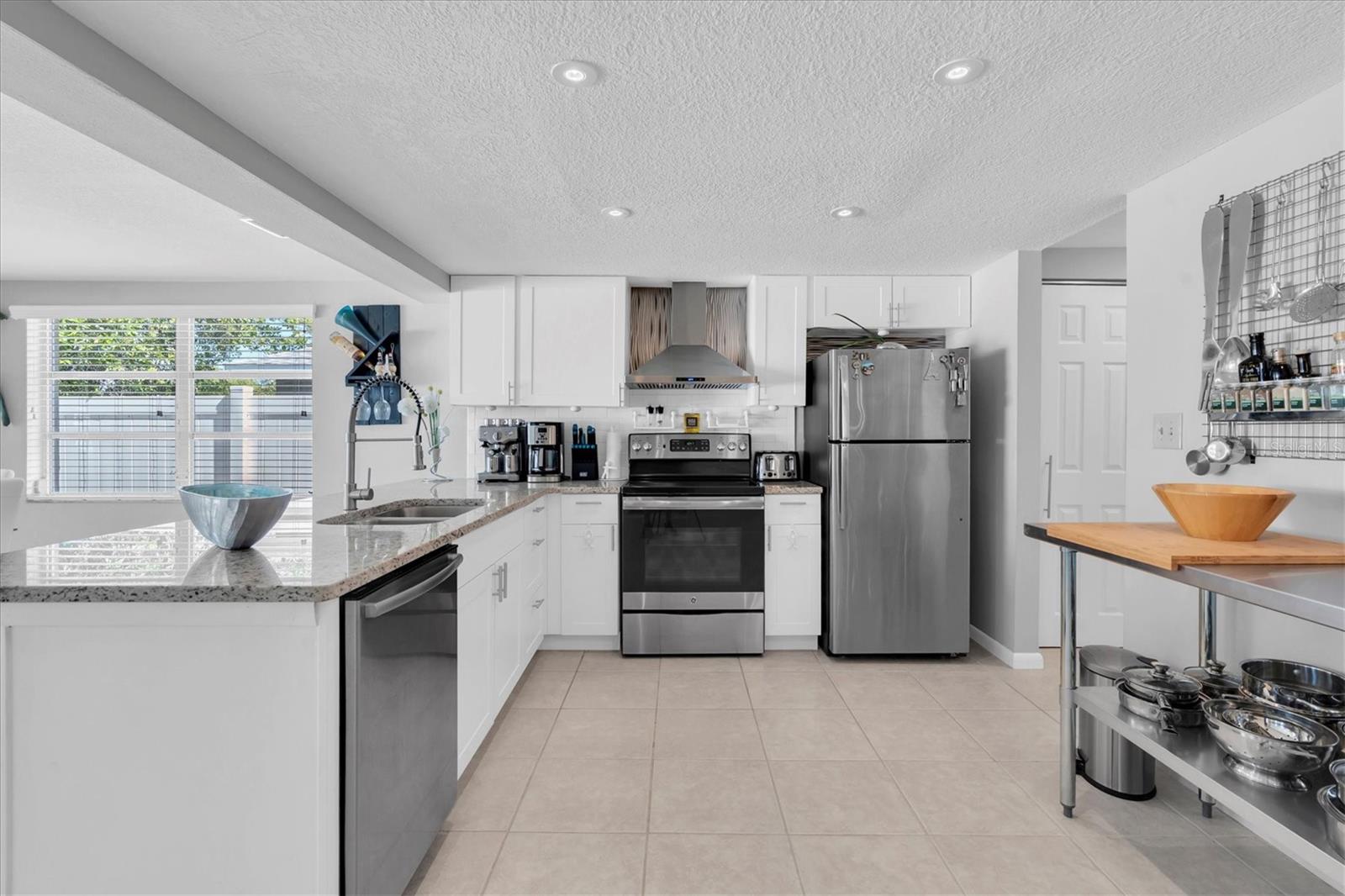 Image 11 of 49 For 9005 Hermitage Lane