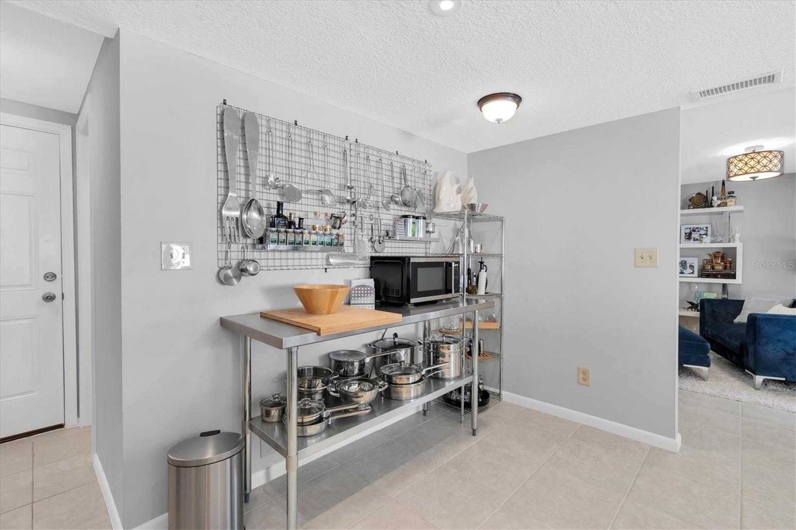 Image 14 of 49 For 9005 Hermitage Lane