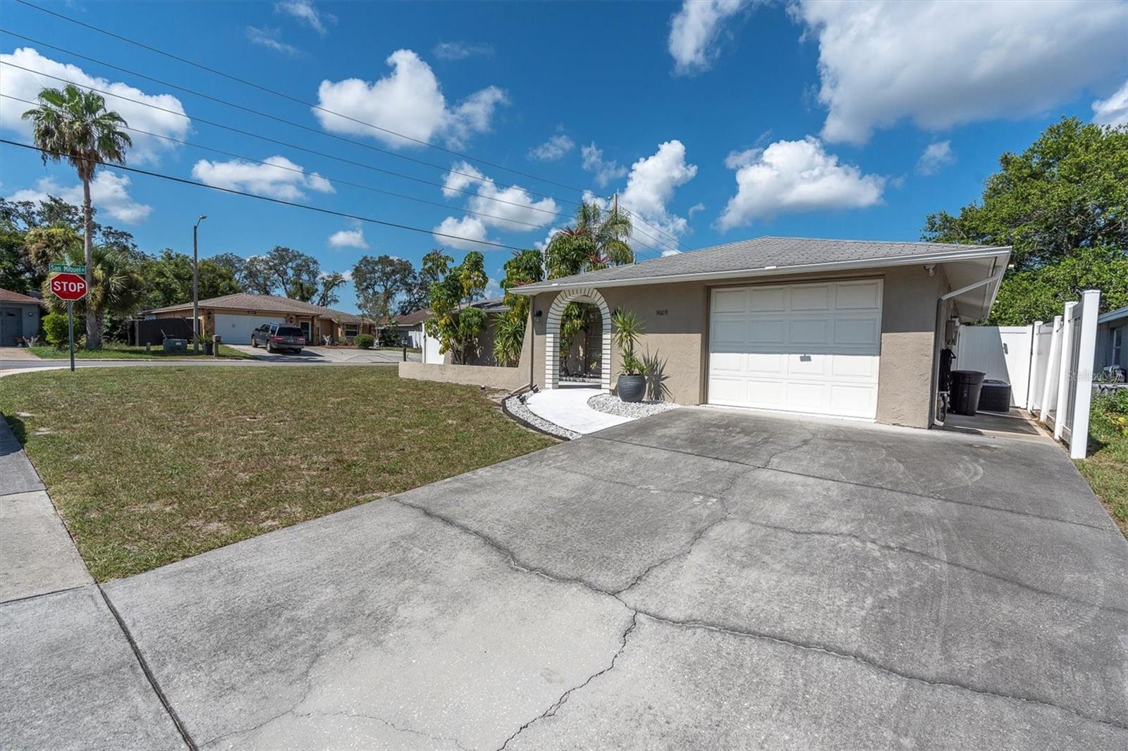 Image 41 of 49 For 9005 Hermitage Lane