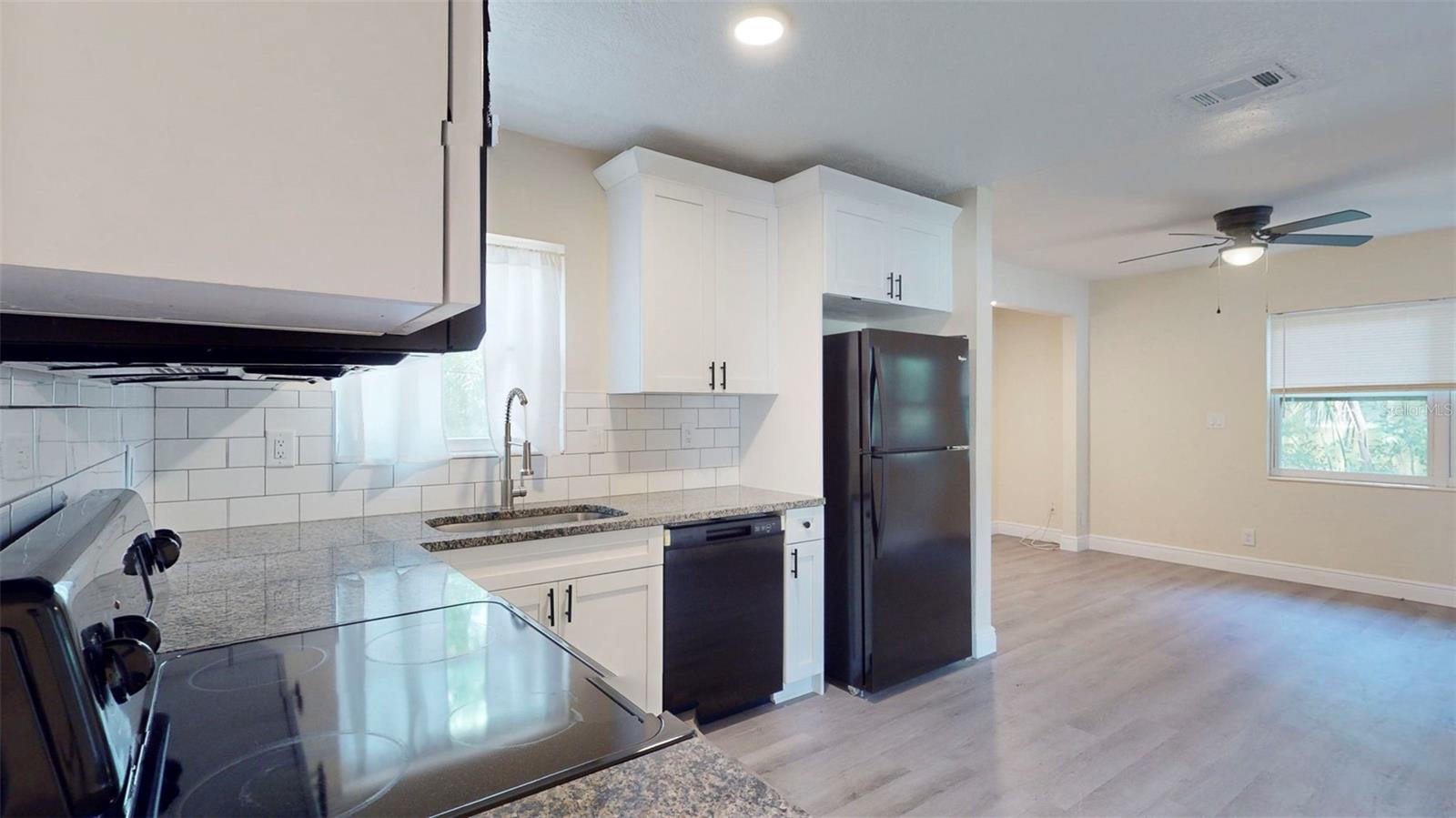 Image 15 of 48 For 635 62nd Avenue S