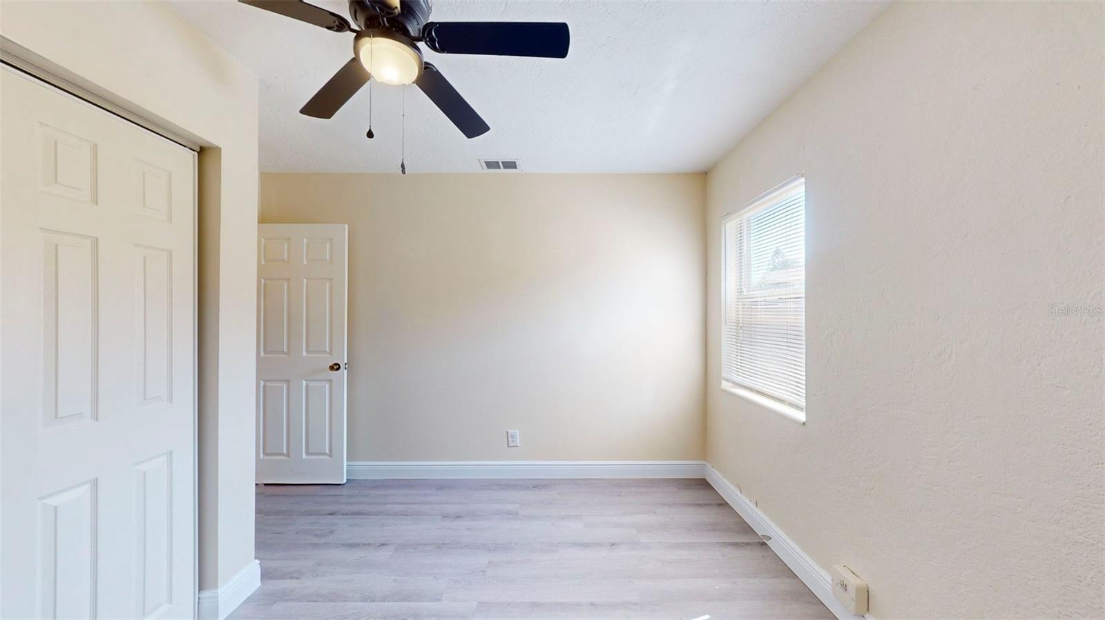 Image 33 of 48 For 635 62nd Avenue S