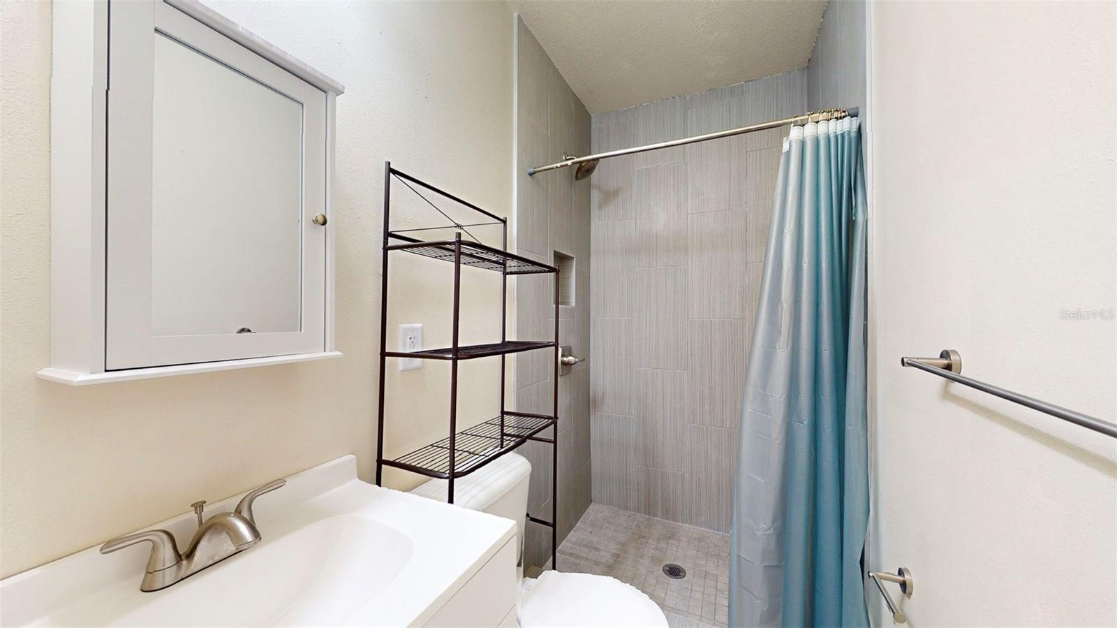 Image 41 of 48 For 635 62nd Avenue S