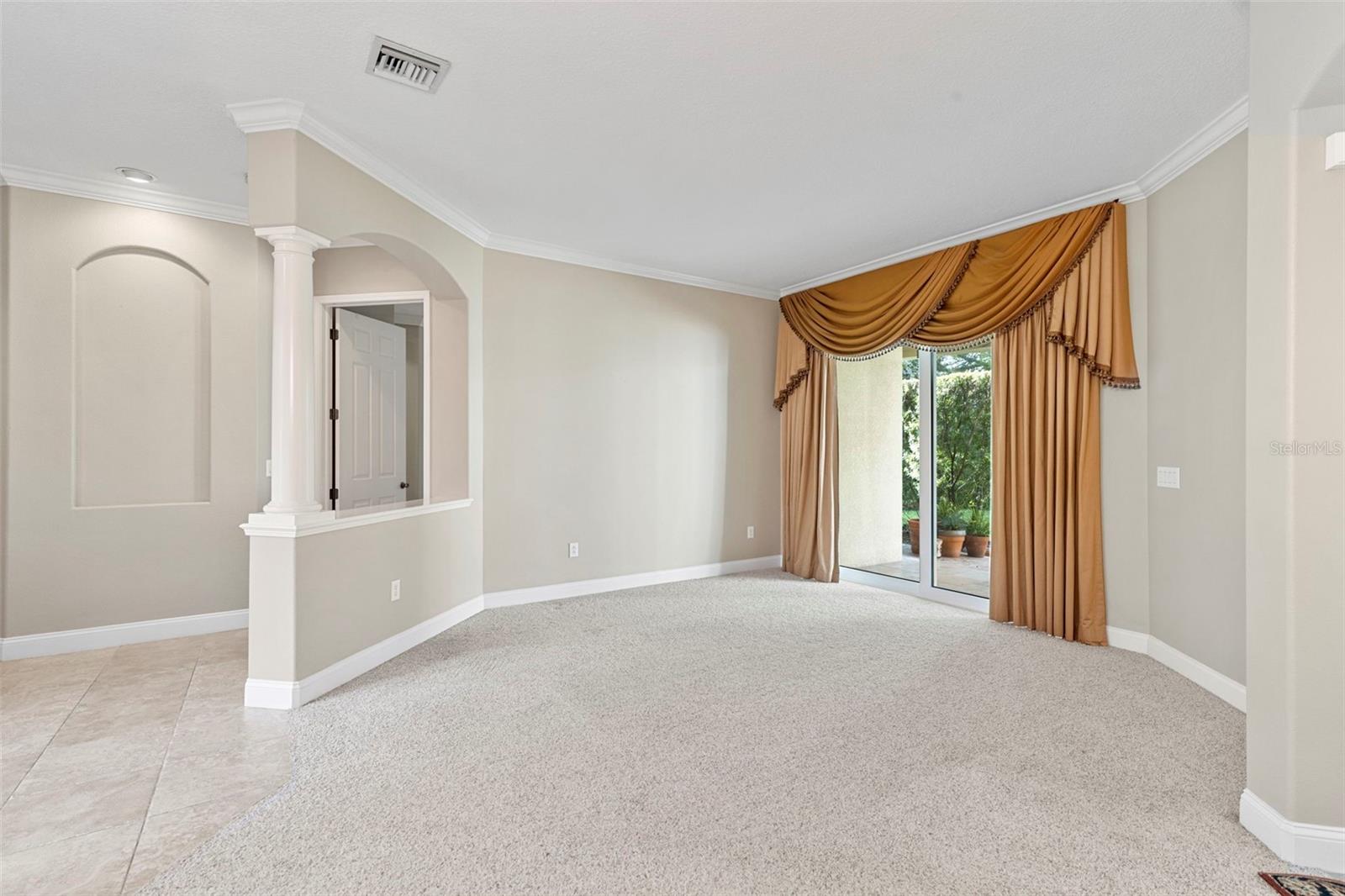 Image 7 of 60 For 8307 Old Town Drive