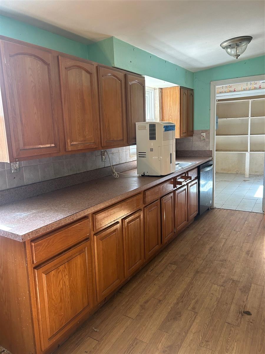 Image 2 of 8 For 3014 Pinedale Avenue