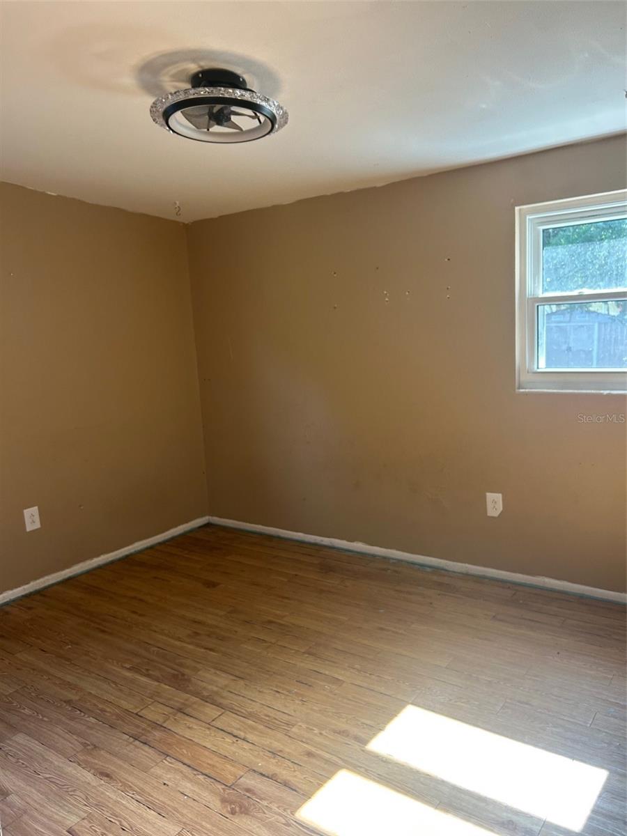 Image 6 of 8 For 3014 Pinedale Avenue