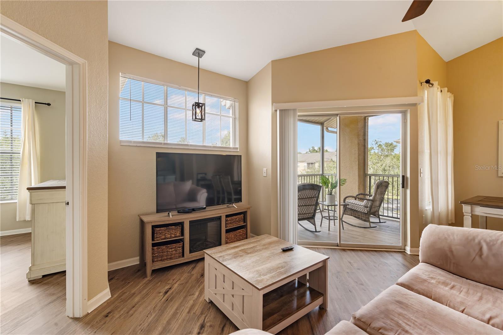 Image 4 of 22 For 5125 Palm Springs Boulevard 12303